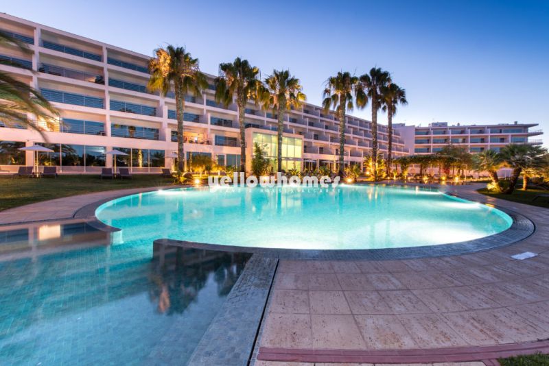 Luxury 1-Bed apartment with Resort amenities and 5% rental Income